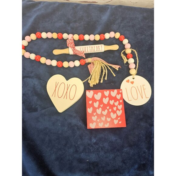 Valentine's Day Wooden Bead Garland Décor Set With Sweetheart XOXO Love & Hearts - Picture 2 of 7